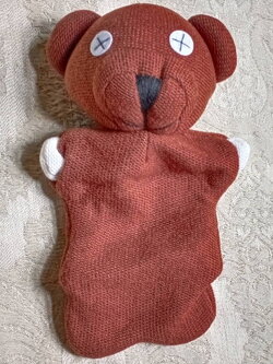 ตุ๊กตาหุ่นมือ หมีเท็ดดี้ (Teddy Bear) ขนาด 10 นิ้ว