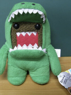 โดโมะ คุง ชุดมังกรเขียว ขนาด 7 นิ้ว limited ed. (มือสอง)