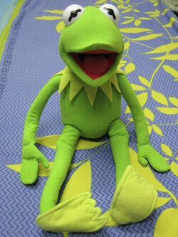 กบเคอมิท (Kermit Frog) ขนาด 16 นิ้ว (Nanco)