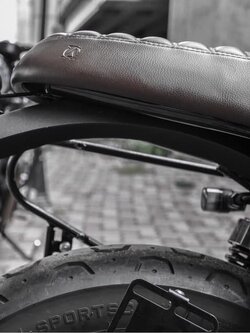 บังโคลนหลังสั้นแต่ง Triumph