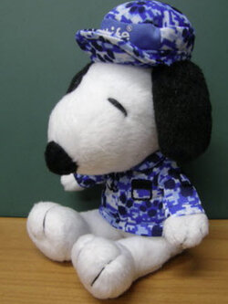 สนูปปี้ (Snoopy) ท่านั่ง แต่งชุด ขนาด 6 นิ้ว