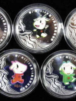 ชุดเหรียญเงินที่ระลึกการแข่งขันเอเชี่ยนเกมส์ครั้งที่ 16 (หรือ Guangzhou 2010) พร้อมกล่องใส่