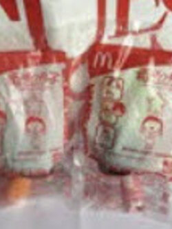 โมเดลห้อยกระเป๋า มารุโกะ แพ็คคู่ (McDonald)