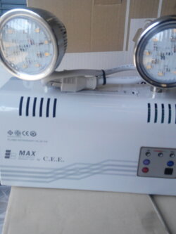 ไฟฉุกเฉิน max brite