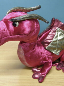 มังกรสีแดง (Red Dragon) ลำตัวยาว 16 นิ้ว (มือสอง)