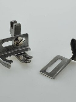 ตีนผีกั้นสำหรับเย็บสม็อค S524สำหรับจักรอุตสาหกรรมเข็มเดี่ยว