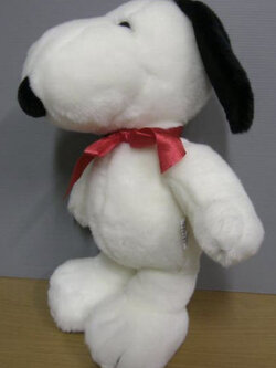 Snoopy ขนาด 12 นิ้ว ขนนิ่ม (มือสอง)