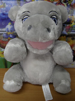 ฮิปโปน้อย ขนาด 9 นิ้ว สินค้าที่ระลึก Disneyland (มือสอง)