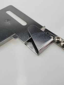 ซองพับชายปรับขนาดได้สำหรับจักรลาพื้นเรียบ ติดตั้งง่ายได้งานมาตรฐาน ลดเวลาการทำงานลงได้มาก