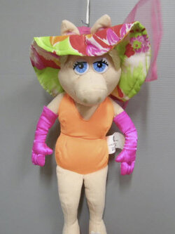Miss Piggy ขนาด 12 นิ้ว (Nanco)
