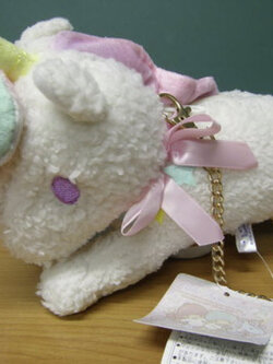 ยูนิคอร์น (Unicorn) ยาวประมาณ 10 นิ้ว