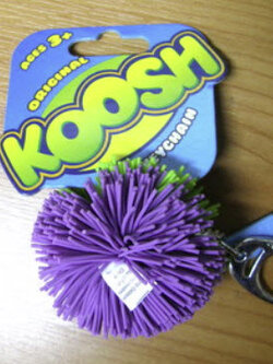 คู๊ช บอล (Koosh Ball) ขนาด 2 นิ้ว สีม่วง + เขียว