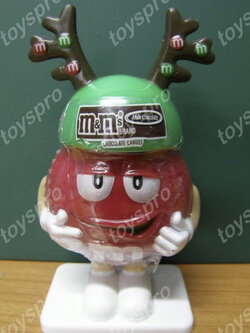 M&M สีแดง แต่งชุดกวางหนุ่ม ขนาด 3.5 นิ้ว (9 ซ.ม.)