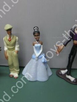 โมเดลชุดตัวการ์ตูนหลัก 5 ชิ้น ขนาด 3-5 นิ้ว