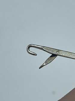 อุปกรณ์กลับไส้ไก่ เข็มกลับไส้ไก่ ที่กลับไส้ไก่ ยาว 26 เซนติเมตร สำหรับใช้กลับไส้ไก่