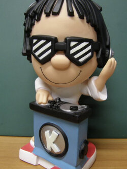 ออมสินดีเจ โก๋แก่