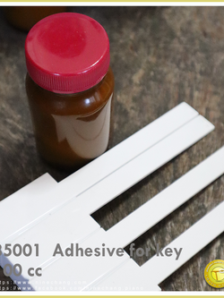 35001 Adhesive for key 100 cc