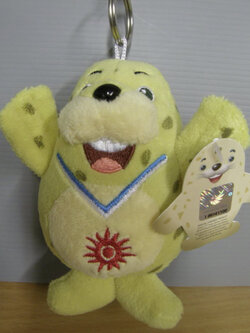 มาสคอท แมวน้ำ ตัวสีเหลือง (Vichuon) ห้อยกระเป๋า