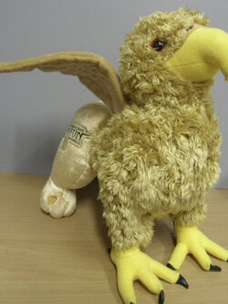 Buckbeak Hippogriff สีเหลืองทอง ขนาด 14 นิ้ว