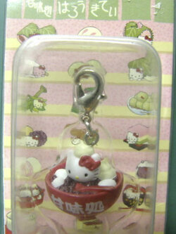 ที่ห้อยมือถือคิตตี้ หายากมาก ขนาดโมเดล 0.5 นิ้ว