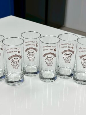 ผลงาน แก้วแตกพิมพ์โลโก้