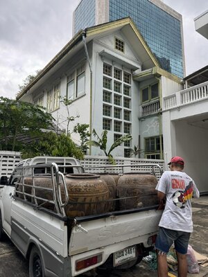รับซื้อโอ่งเก่า