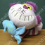 ตุ๊กตาแมว Cheshire ท่านั่งคาบปลาสีฟ้า ขนาด 7 นิ้ว